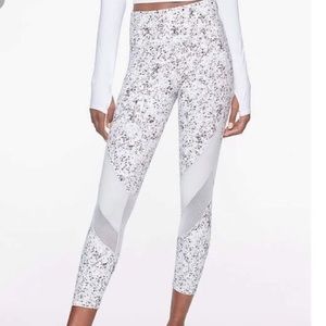 Athleta Sandstone Salutation 7/8 tight